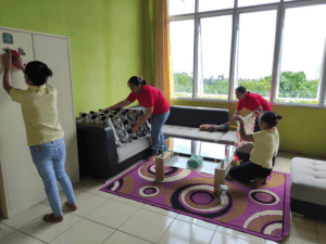 indonesian-maid-cleaning-housework-class-1
